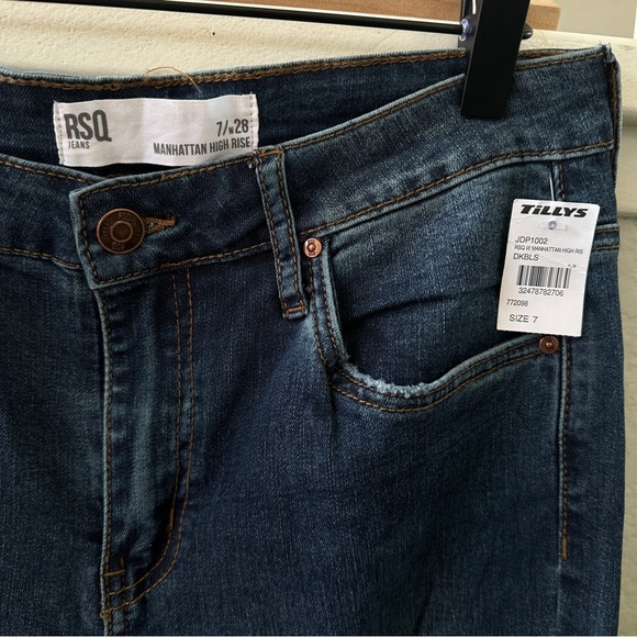 Tilly’s RSQ Manhattan High Rise Jeans - Picture 3 of 4